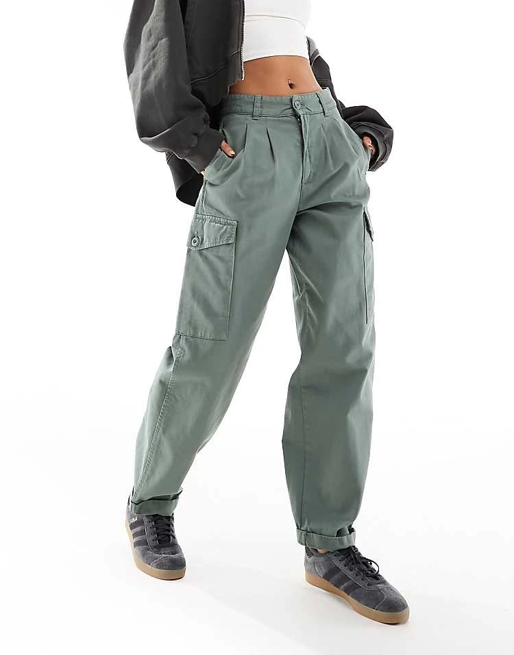 Carhartt WIP Collins Relaxed Cargos Pants In Green For Women 6 Carhartt WIP Collins Relaxed Cargos Pants In Green For Women - Image 6