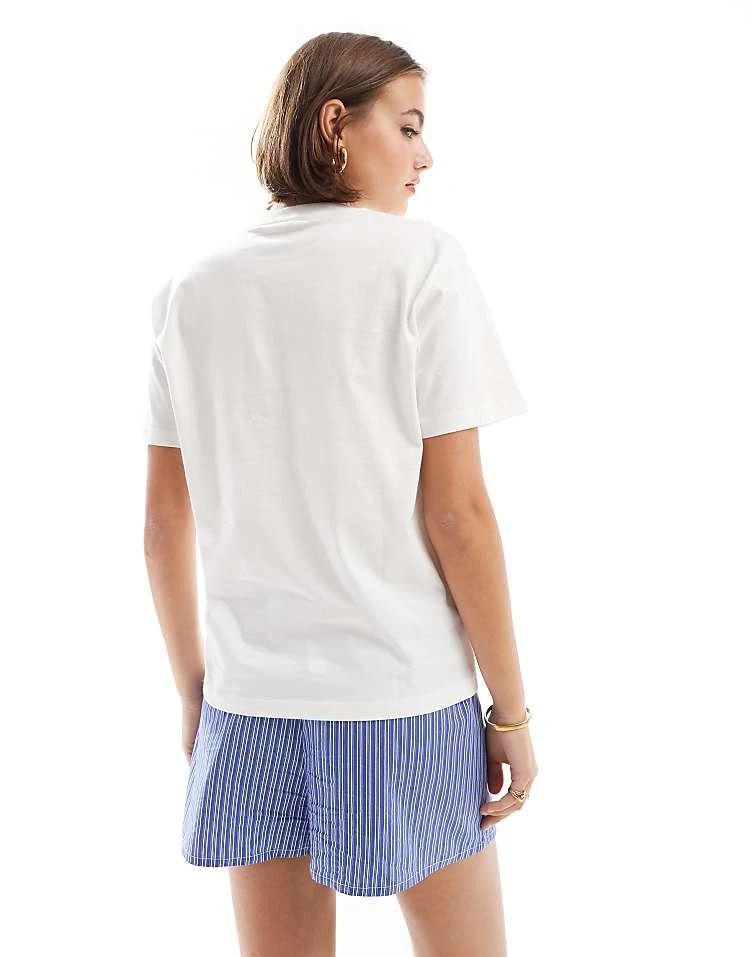 Carhartt WIP Regular Fit Pocket T-shirt In White For Women 4 Carhartt WIP Regular Fit Pocket T-shirt In White For Women - Image 4