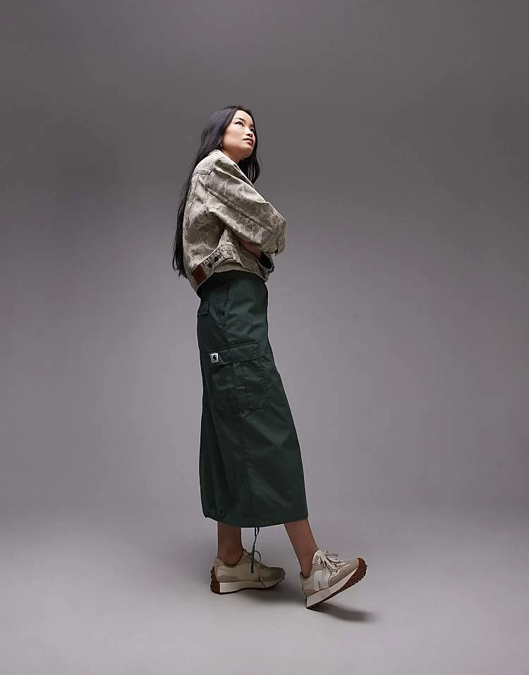 Returns & Exchanges 3 206624052-2.jpg