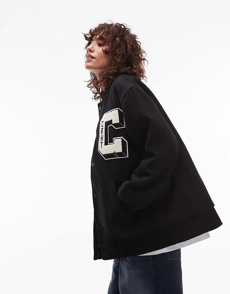 Carhartt WIP Ducks Varsity Jacket In Black For Women 2 Carhartt WIP Ducks Varsity Jacket In Black For Women - Image 2