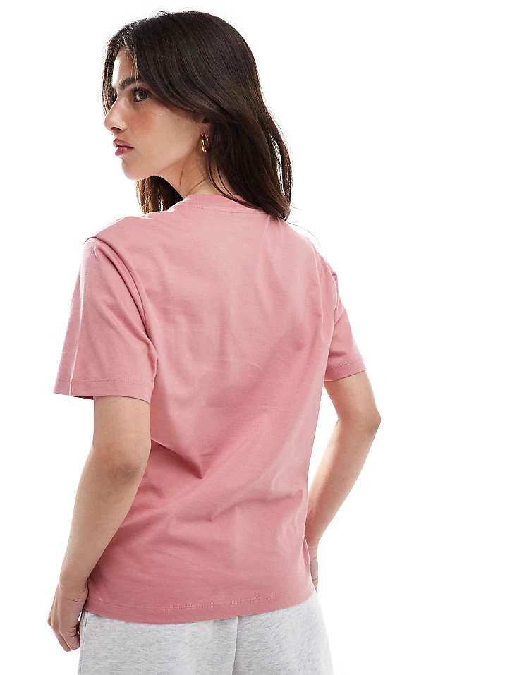 Carhartt WIP Pocket T-shirt In Pink For Women 4 Carhartt WIP Pocket T-shirt In Pink For Women - Image 4