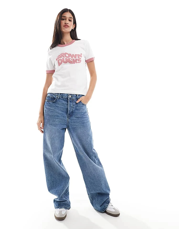 Carhartt WIP Brown Ducks Print Logo T-shirt In White For Women 4 Carhartt WIP Brown Ducks Print Logo T-shirt In White For Women - Image 4