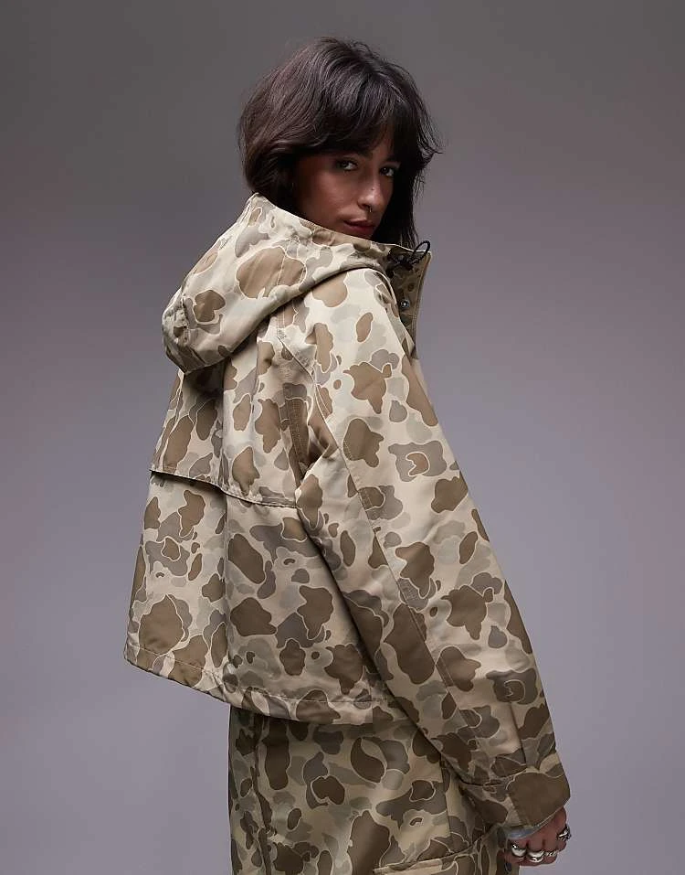 Carhartt WIP Irwin Jacket In Camo For Women Multi 3 Carhartt WIP Irwin Jacket In Camo For Women Multi - Image 3