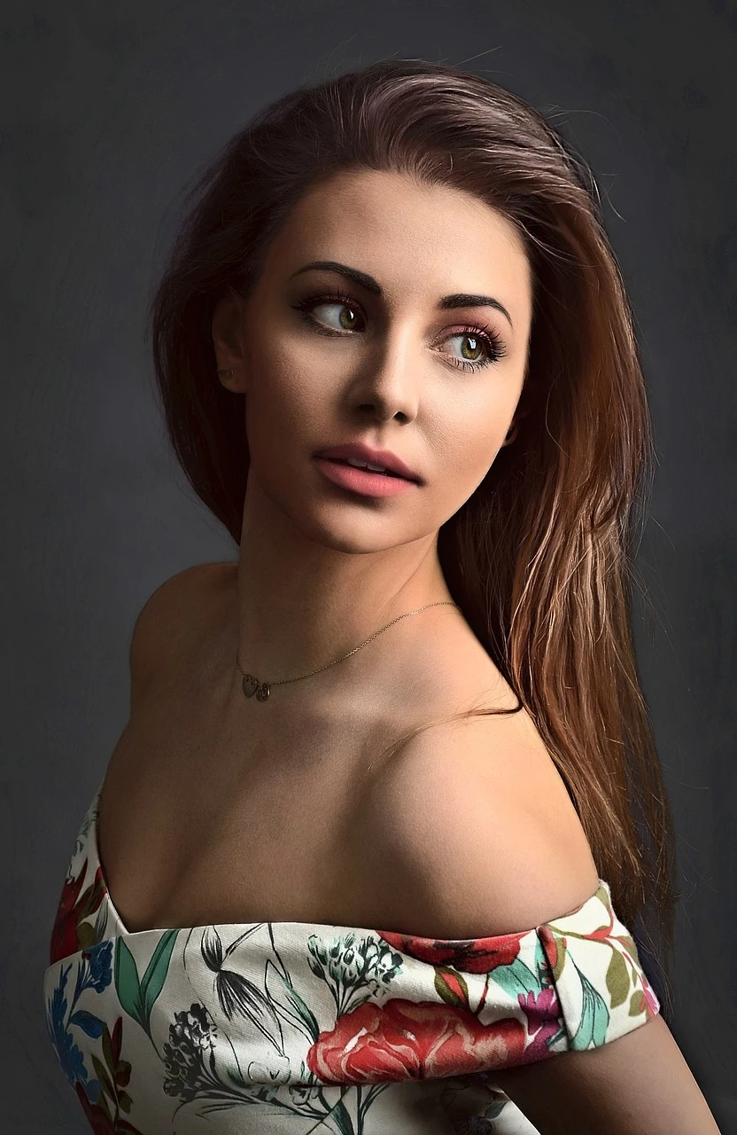 Returns & Exchanges 8 girl, beauty, woman, portrait, hair, makeup, a person, eyes, style, young, romantic, charming, the person, fashion, attractive, beautiful, happy, face, people, girl, beauty, woman, face, people, people, people, people, people